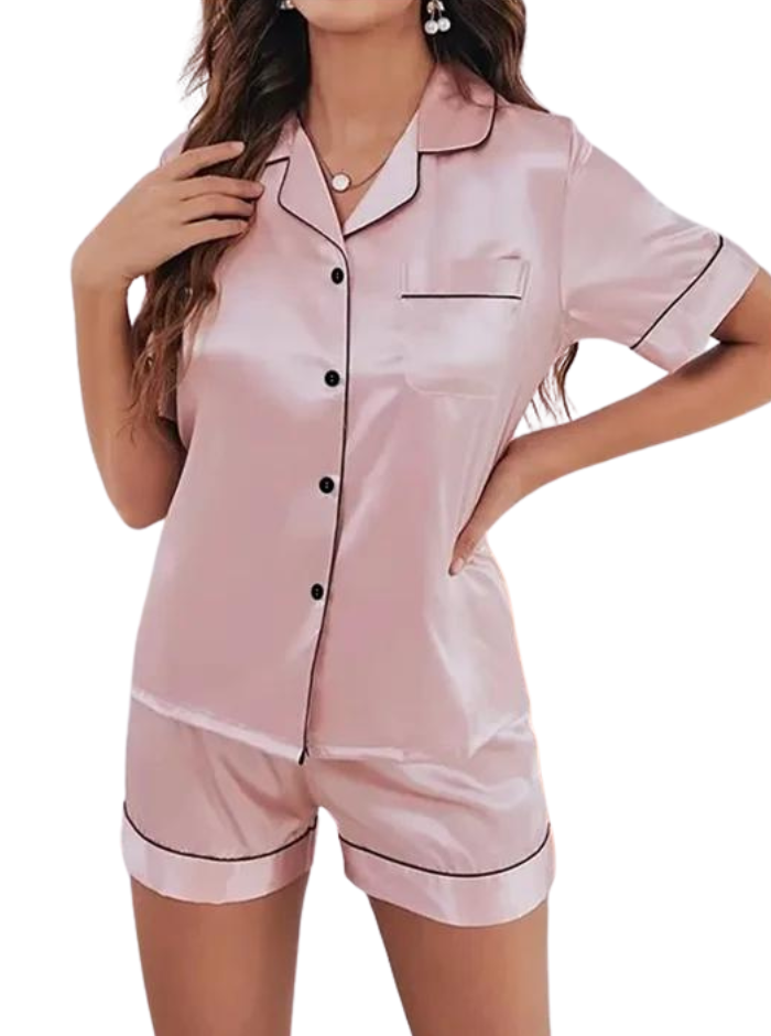 Minimalistisk nattøjssæt i silke til kvinder