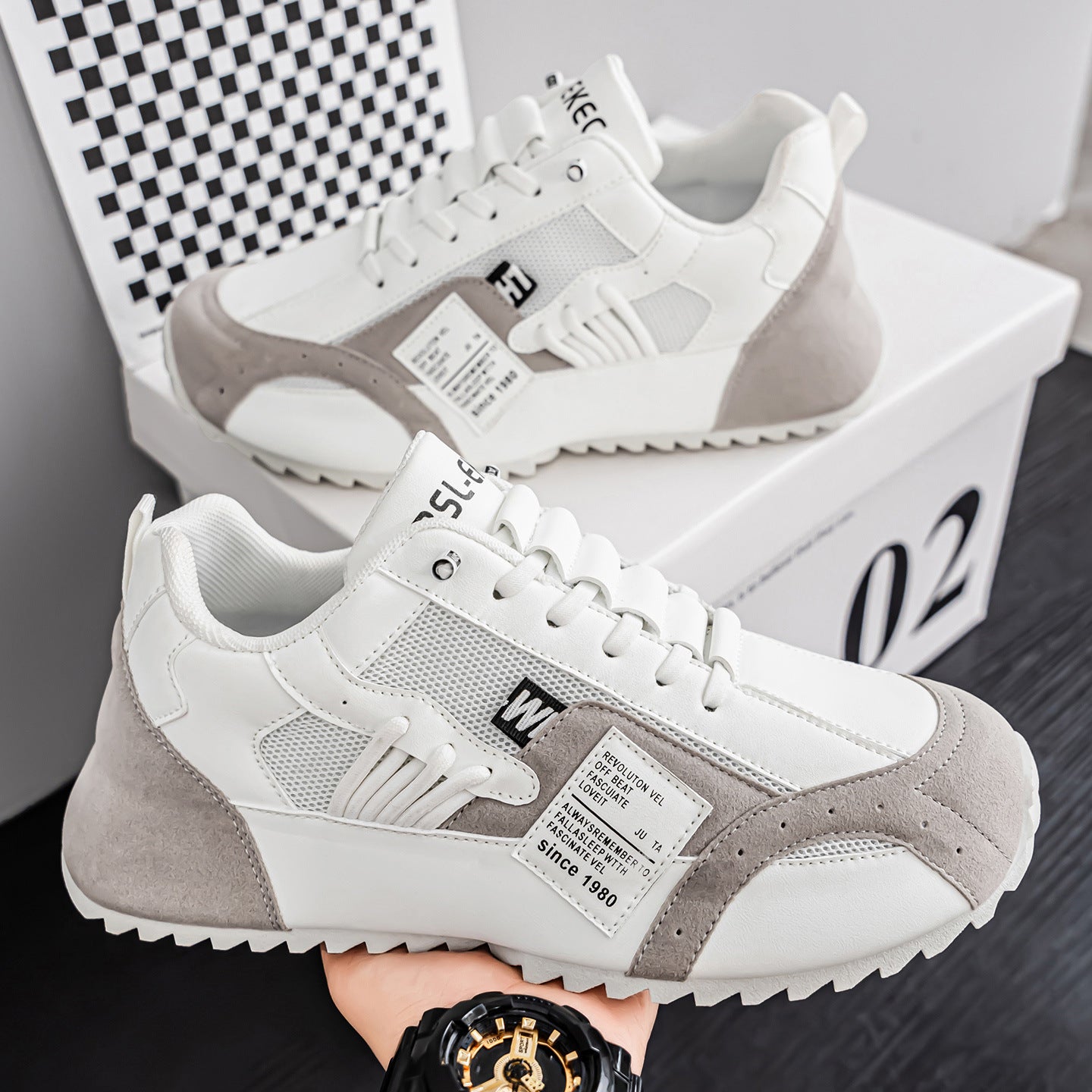 Kvinders Sporty Sneakers med Robust Design 7
