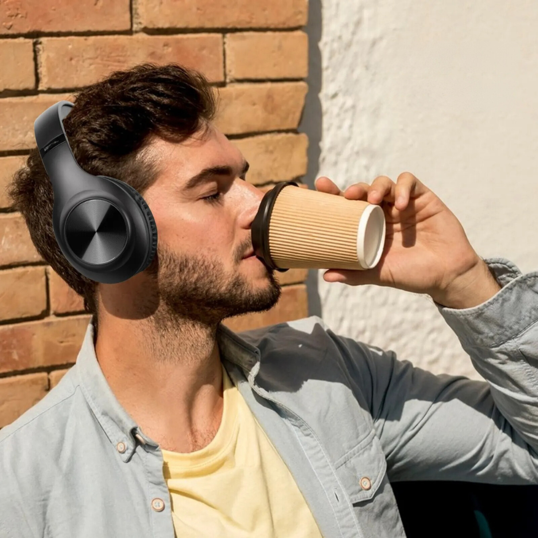 Sammenklappelig trådløs over-ear-hovedtelefon