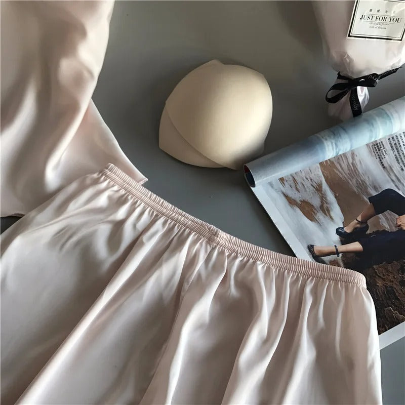 Kvinders V-hals satin nattøjssæt