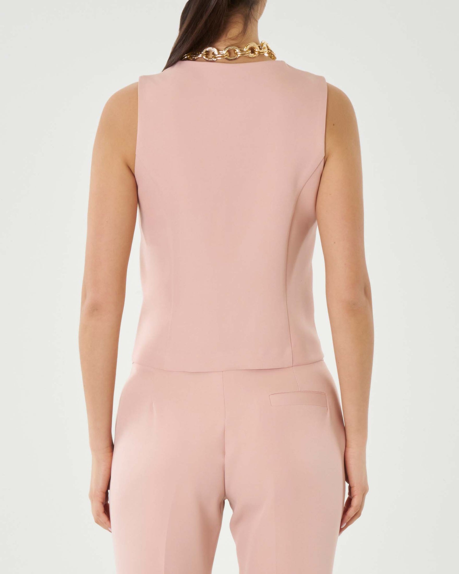 Trendy tanktop til kvinder og slanke bukser med lige ben