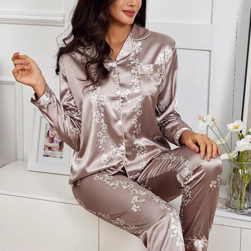 Elegant langærmet pyjamassæt til kvinder