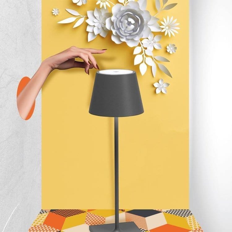 Bordlampe Uden Ledning Minimalistisk Design til Indendørs og Udendørs Belysning 4