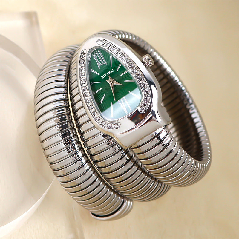 Dameur Med Quartz Urværk Og Sammenflettet Metalarmbånd 1