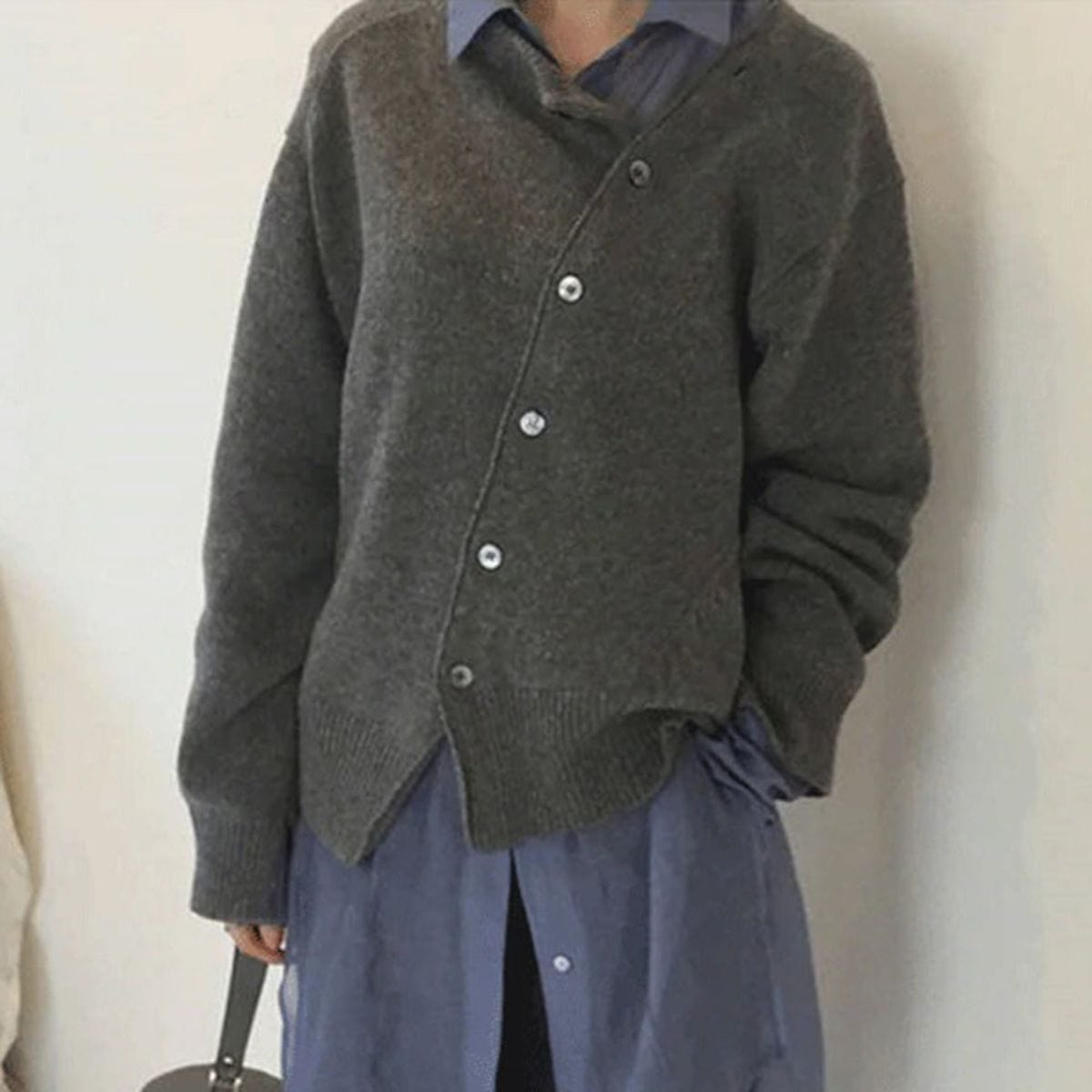 Kvinders Kashmir Cardigan med Asymmetrisk Knappedetaljer 3