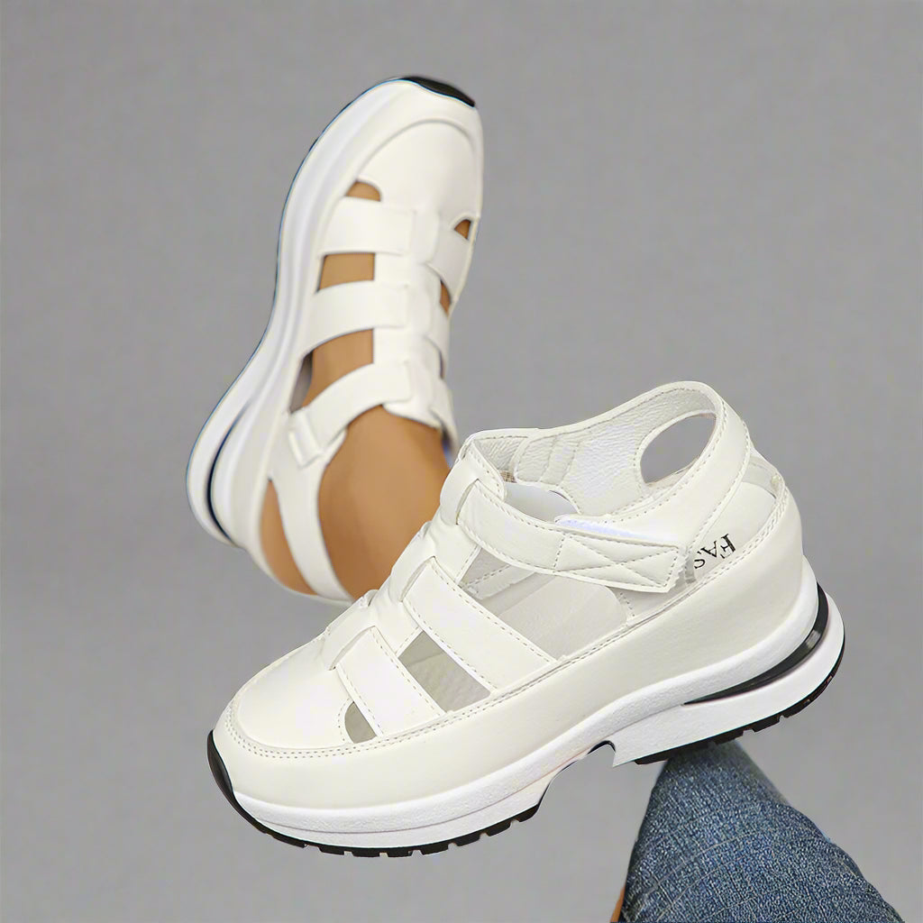 Kvinders Sneakers med Udskæringer og Platform 0