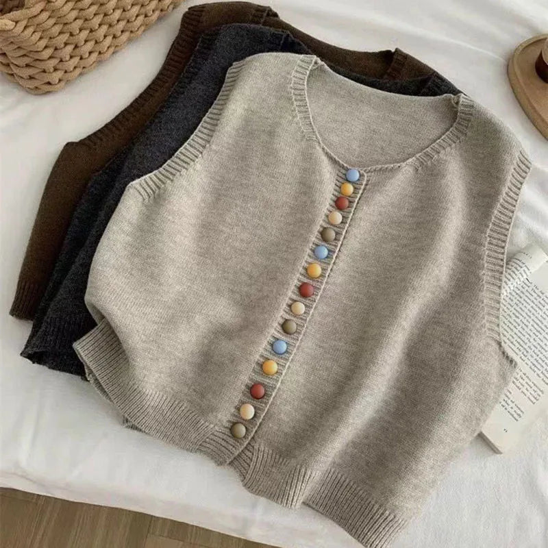 Kvinders Strikket Vest med Farverige Knapper Lagdelt Design 4