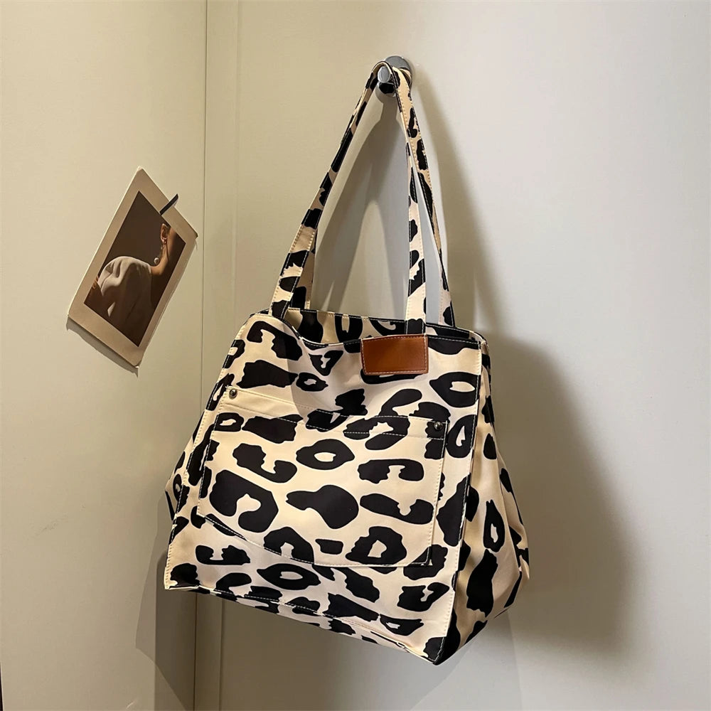 Overdimensioneret skuldertaske med leopardprint