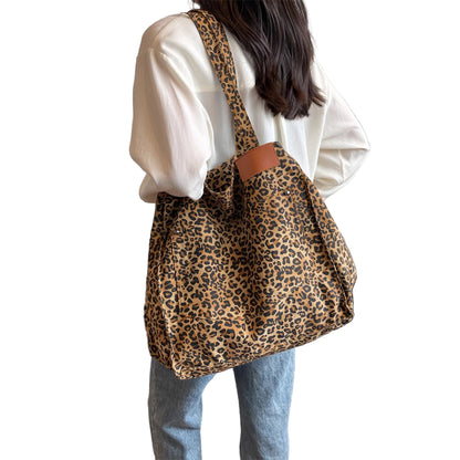 Overdimensioneret skuldertaske med leopardprint