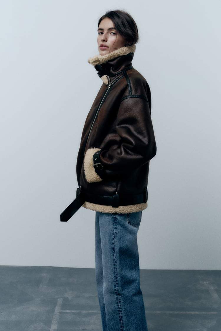 Varm Vinterjakke Dame med Revers i Vandafvisende Materiale 2