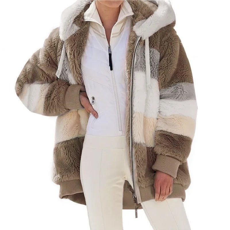 Oversized jakke med hætte til kvinder