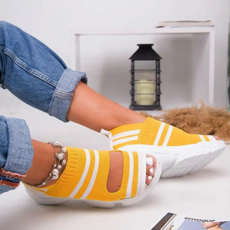 Wedge-sandaler med åben tå til kvinder