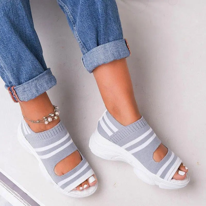 Wedge-sandaler med åben tå til kvinder
