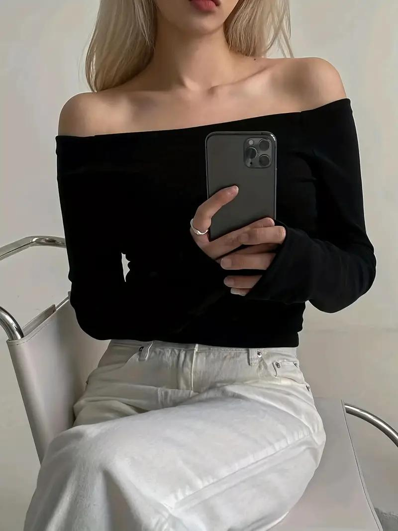 Ensfarvede langærmede off shoulder-toppe