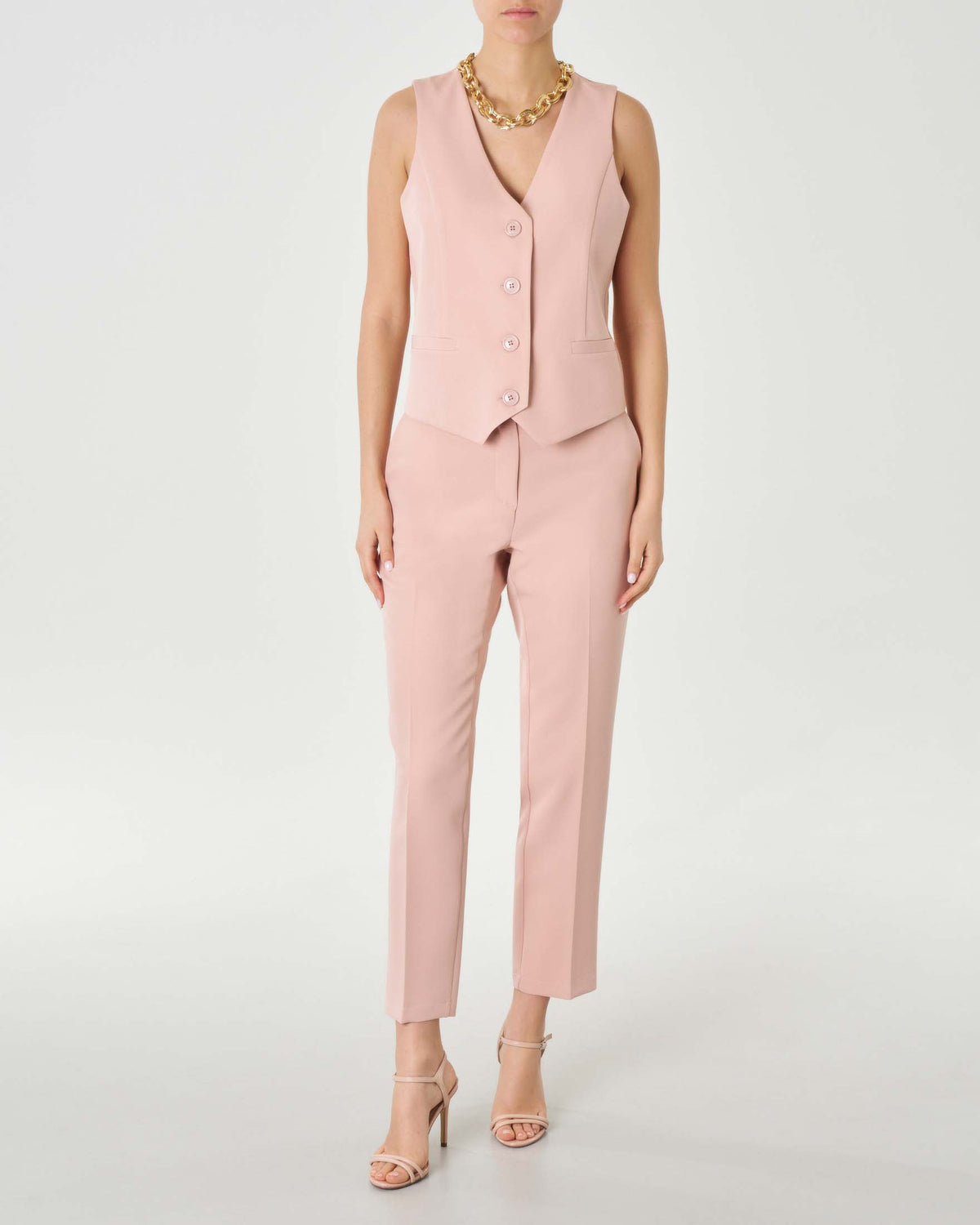 Trendy tanktop til kvinder og slanke bukser med lige ben